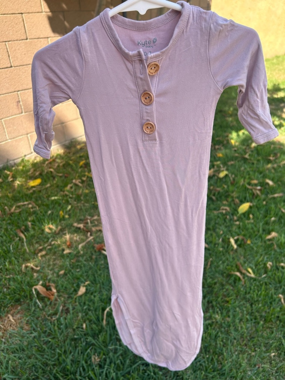 Kyte BABY Mauve Button-Front Sleep Gown with Wooden Accents